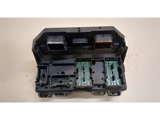 Блок предохранителей Jeep Wrangler 2007-2018