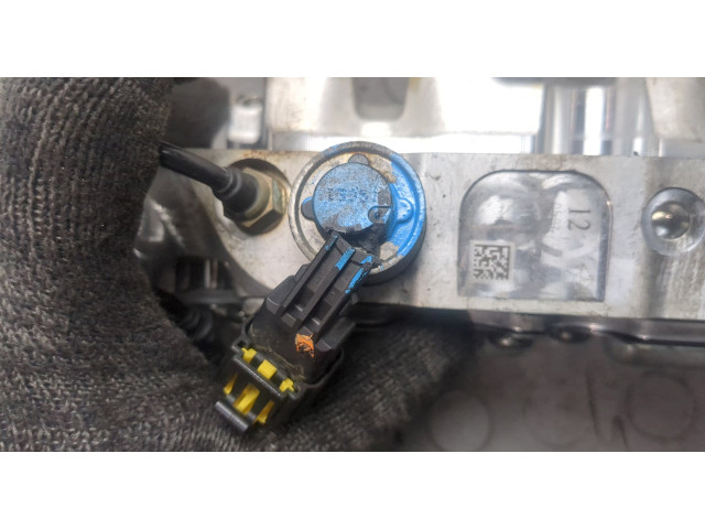 Форсунка топливная Jeep Renegade 2014-2025 4627890AB