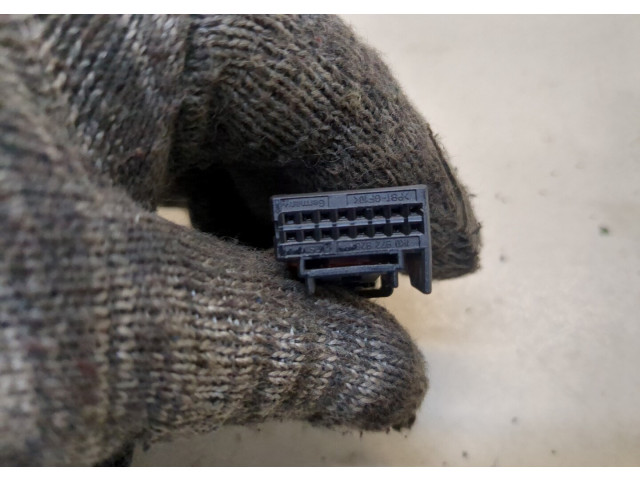 Зеркало боковое  Skoda Yeti 2009-2014  правое           