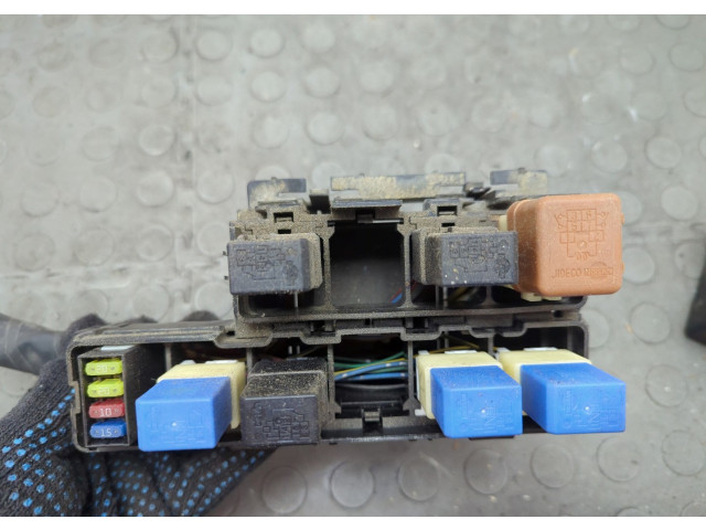 Блок предохранителей Infiniti QX56 2004-2010 7454707730, 243827S010