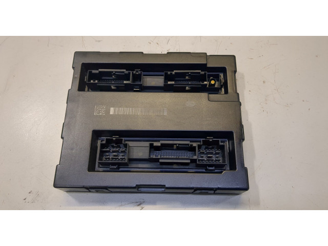 Блок комфорта  Volkswagen Touareg 2010-2014         