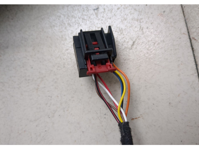 Зеркало боковое Skoda Yeti 2009-2018 левое 5L2857507AB9B9