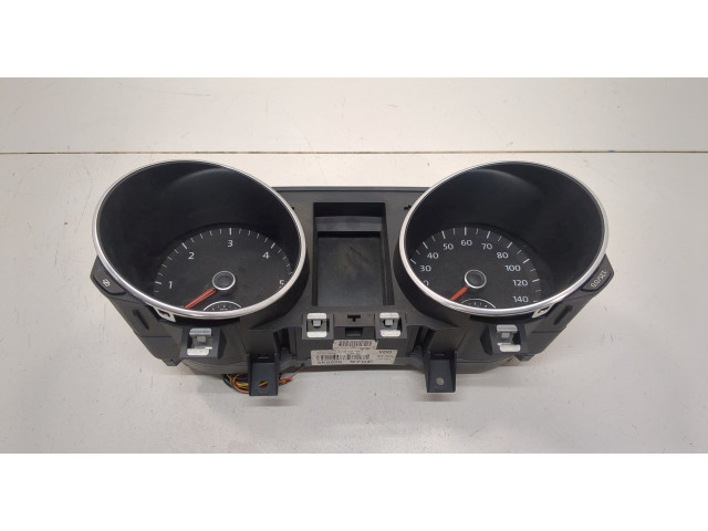 Панель приборов  Volkswagen Golf 6 2009-2012            