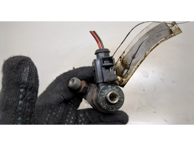 Форсунка топливная Volkswagen Golf 7 2012-2020 04L130277AJ