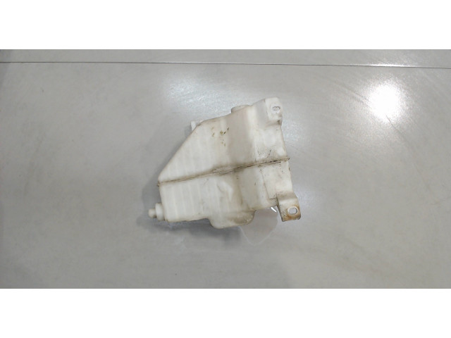 Бачок омывателя Mazda 626 1997-2001