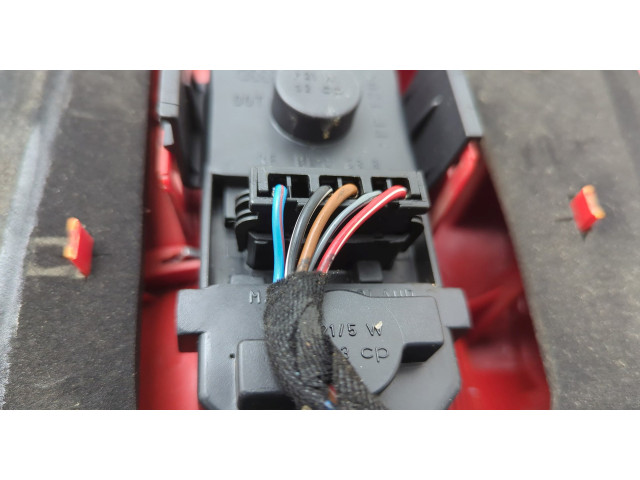 Задний фонарь 4B9945095C