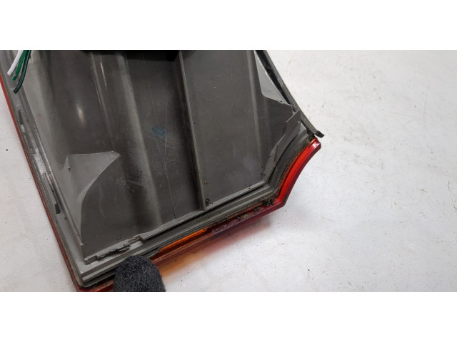 Задний фонарь          