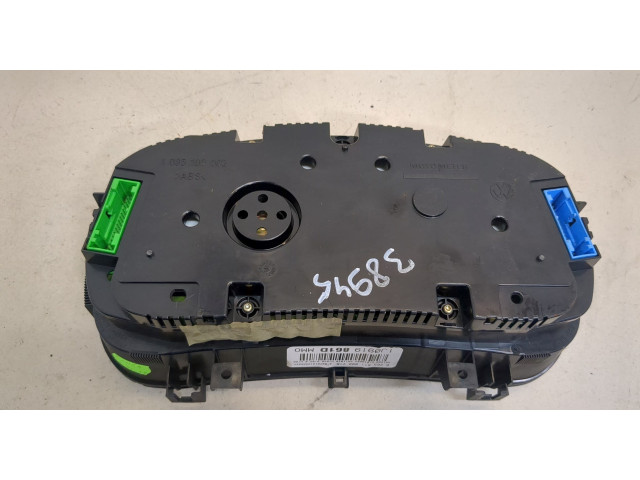 Панель приборов Volkswagen Golf 4 1997-2005 1J0919861D, 0263611002