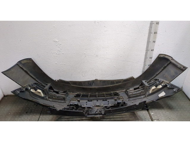 Решетка радиатора  Volkswagen Passat 6 2005-2010          3C0853651AD, 3C0853601C