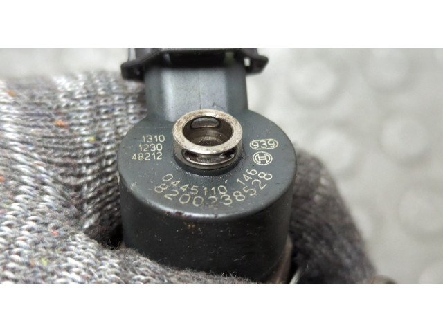 Форсунка топливная  Volvo S40 / V40 1995-2004    8602508     