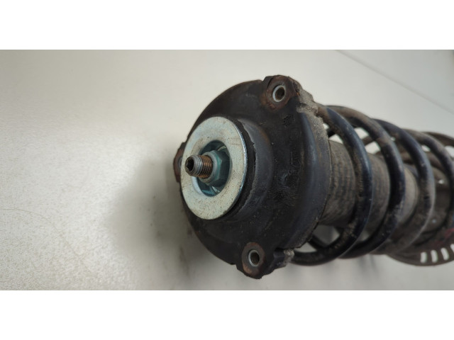 Стойка амортизатора Skoda Fabia 1999-2007 6Q0413031BH, 6Q0411105AE