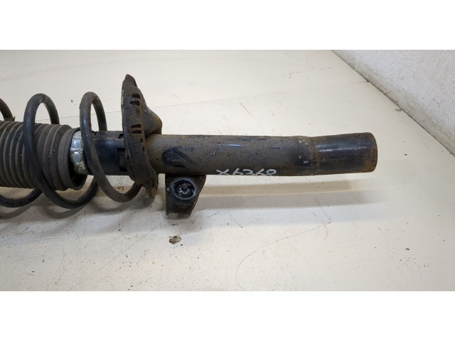 Стойка амортизатора Skoda Octavia (A7) 2017-2021 5Q0413023HB, 5Q0411105GF