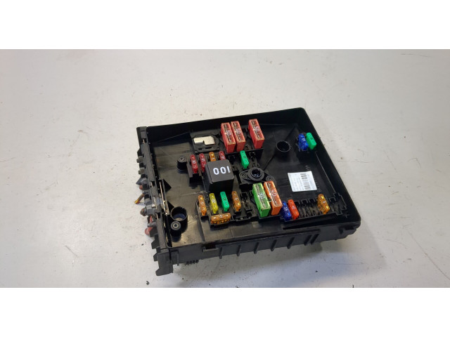 Блок предохранителей Skoda Yeti 2009-2014