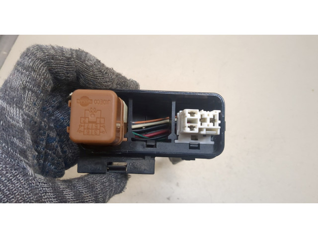 Блок реле Infiniti FX 2002-2009 24382AD100