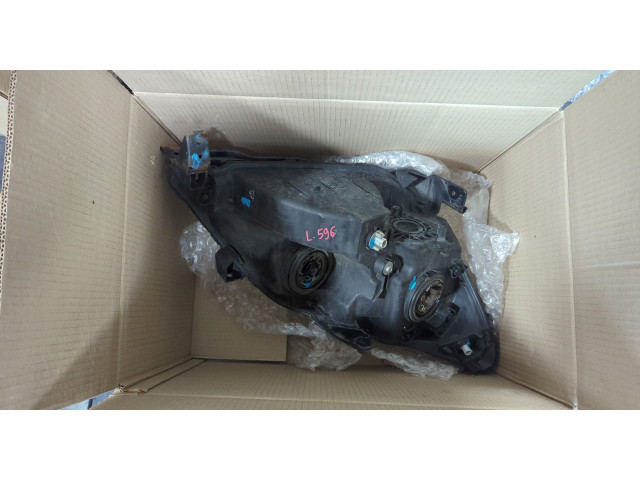 Фара передняя Honda Odyssey 2004-2008 левая