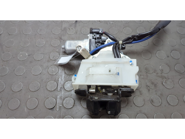 Замок багажника  Lexus RX 2003-2009       