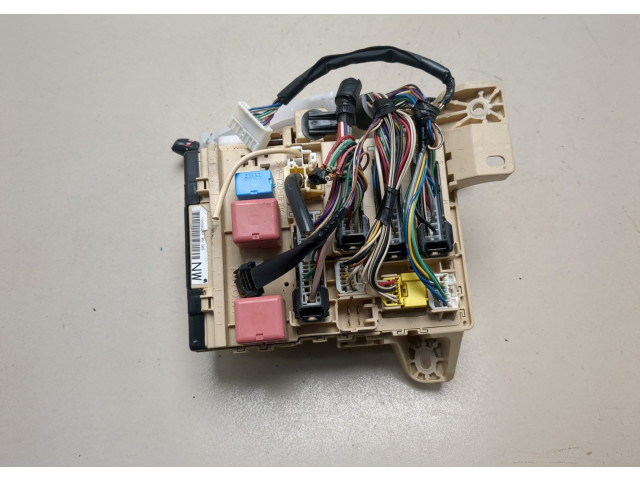 Блок предохранителей  Toyota Camry V40 2006-2011         