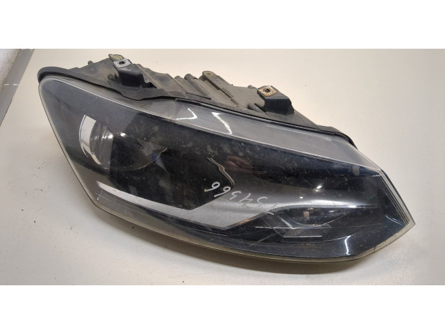 Фара передняя  Volkswagen Polo 2009-2014 правая 