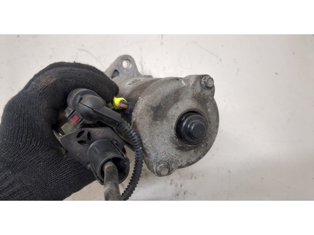 Стартер Skoda SuperB 2008-2015 02E911024H