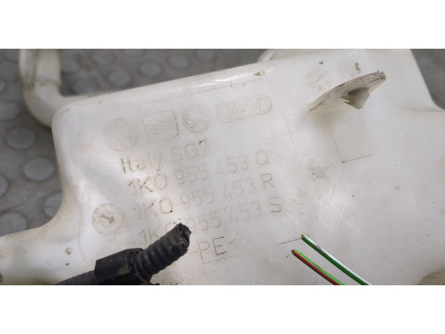 Бачок омывателя  Volkswagen Golf 5 2003-2009    