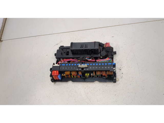 Блок предохранителей  BMW X3 E83 2003-2010         