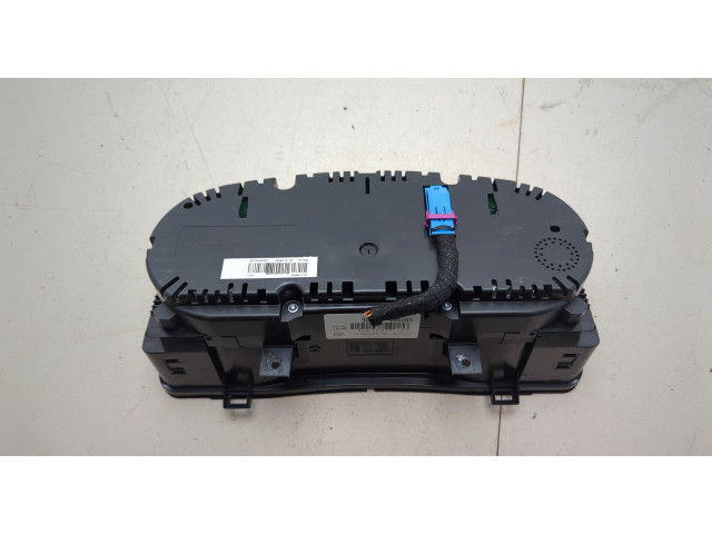 Панель приборов Volkswagen Tiguan 2011-2016 5N0920972E