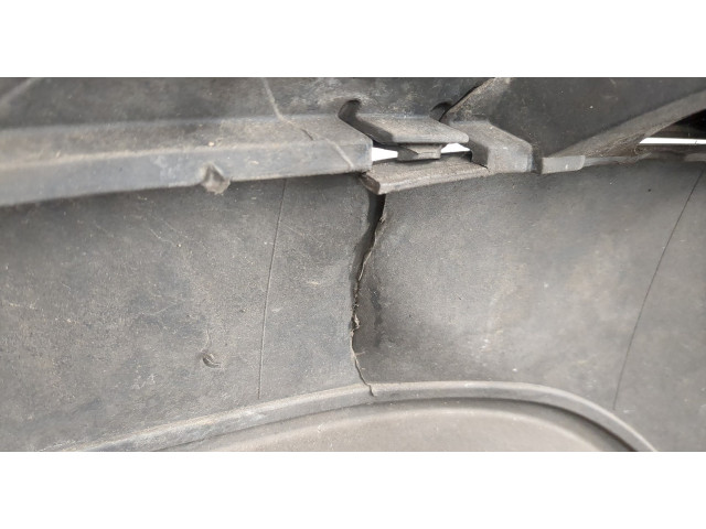 Бампер  Volkswagen Golf Plus передний   5M0807217E