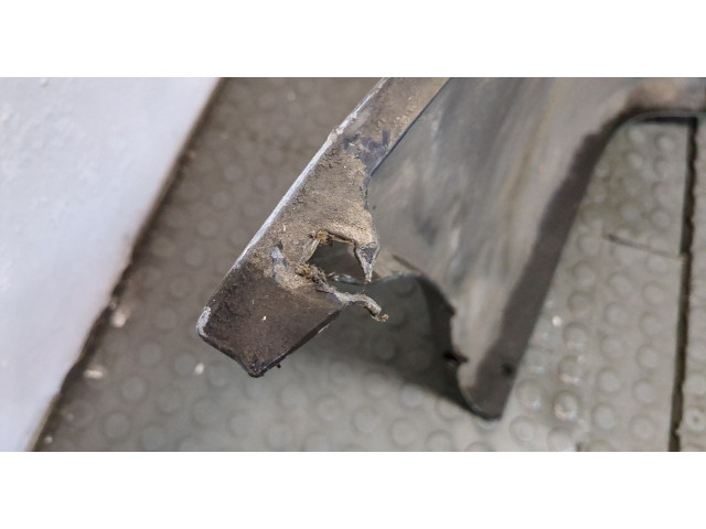 Бампер Mitsubishi Grandis задний MN150990XB