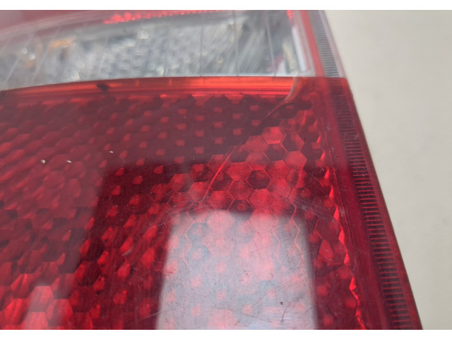 Задний фонарь