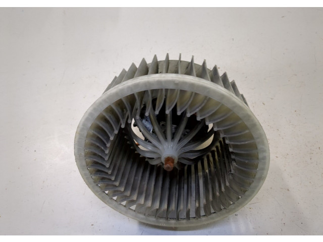 Моторчик печки  Skoda Fabia 1999-2004        