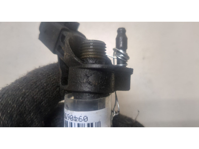 Форсунка топливная  Mercedes E W211 2002-2009         