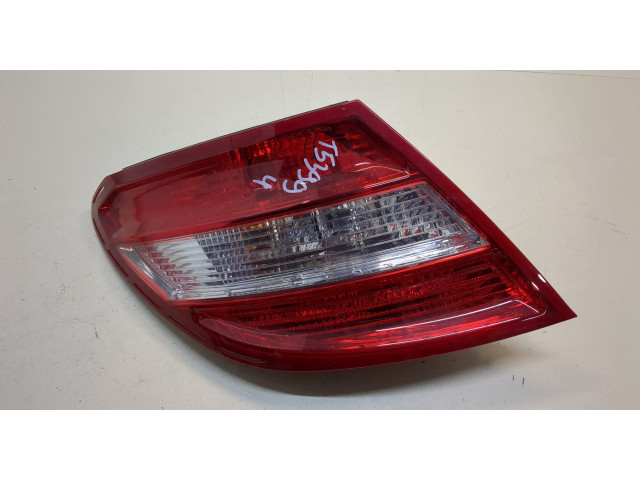 Задний фонарь          