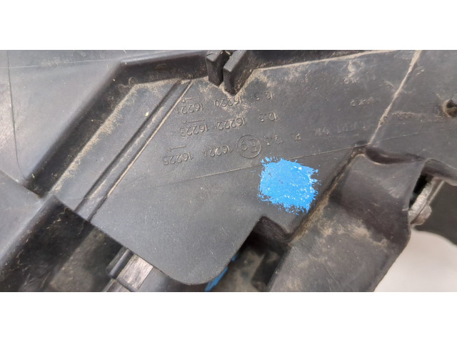 Фара передняя  Ford Kuga 2016-2019 левая 