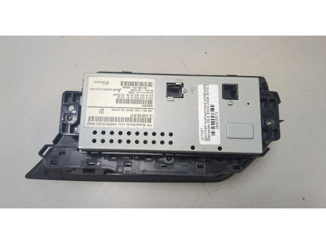 Дисплей бортового компьютера  Mercedes GLK X204 2008-2015 A2048202697       