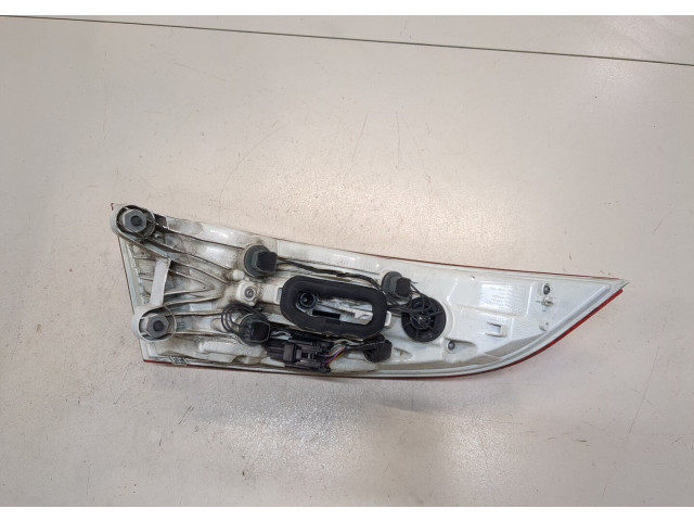 Задний фонарь