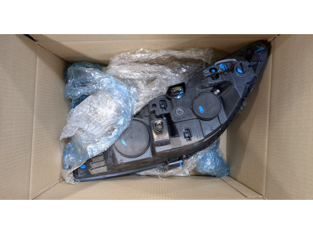 Фара передняя Peugeot RCZ 2010-2015 правая