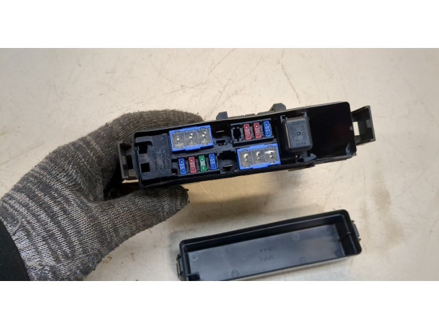 Блок предохранителей Infiniti EX35