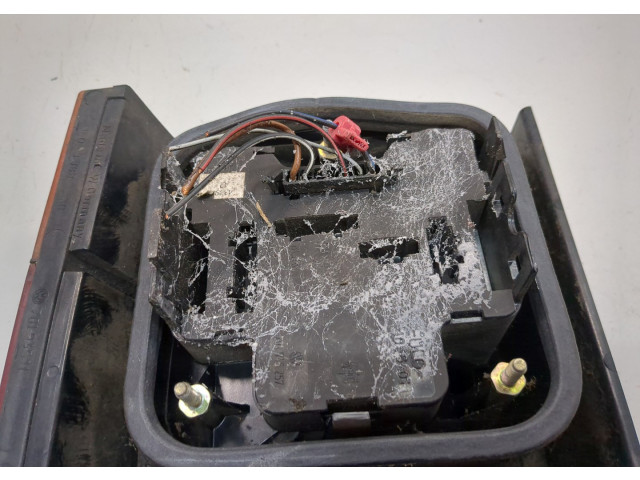 Задний фонарь          