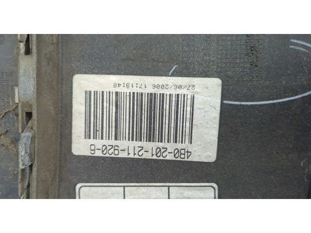 Решетка радиатора  Volvo S40 2004-          