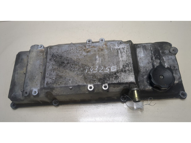 Клапанная крышка двигателя ДВС Mitsubishi Pajero / Montero 2000-2006 3.2