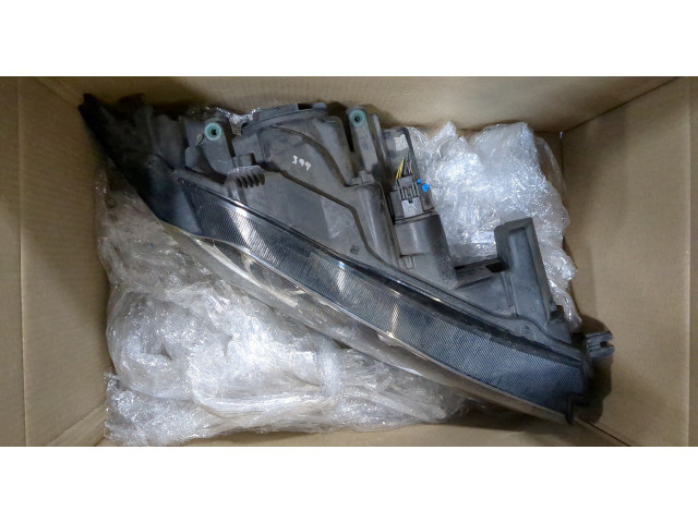 Фара передняя Jaguar XF 2007–2012 правая