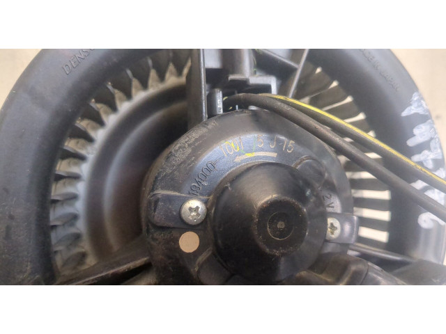 Моторчик печки  Volkswagen Jetta 5 2004-2010 1K2819015C    1K2819015C   