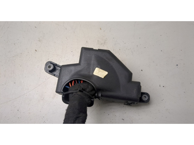 Блок предохранителей Skoda SuperB 2008-2015 1.6