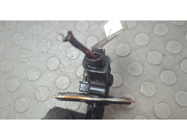 Форсунка топливная  Volkswagen Passat 6 2005-2010    03L130277, 03L130855     