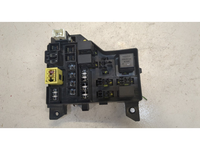 Блок предохранителей Volvo S40 / V40 1995-2004 30807014 1.6