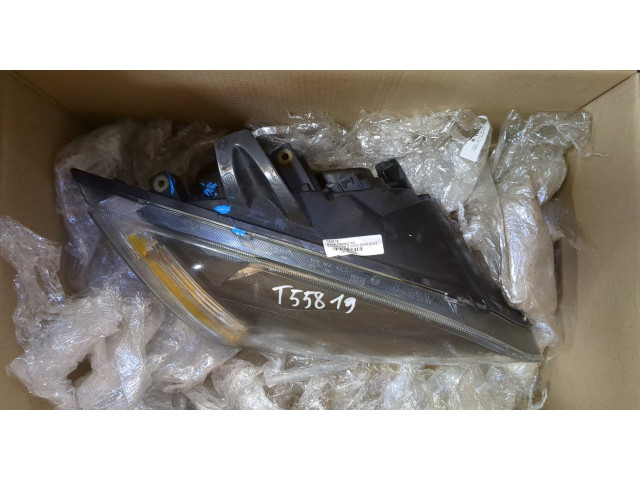 Фара передняя  Ford Focus 2 2005-2008 правая 