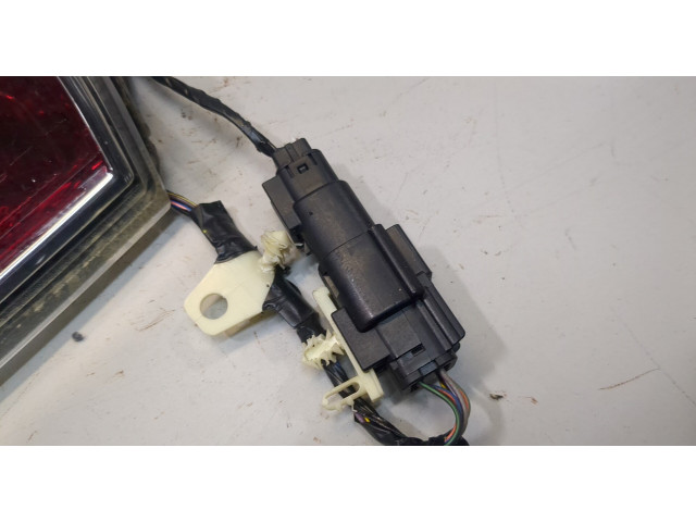 Задний фонарь          