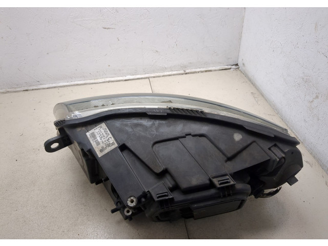 Фара передняя  Audi A6 (C6) 2004-2011 правая 