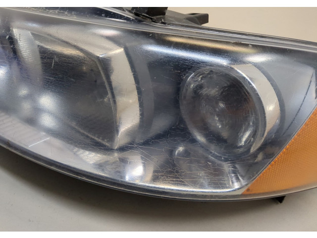 Фара передняя  Volvo V70 2001-2008 левая 