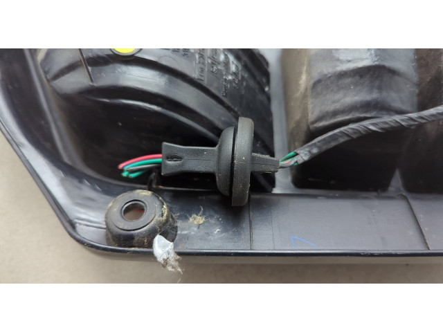 Задний фонарь 26555EA525